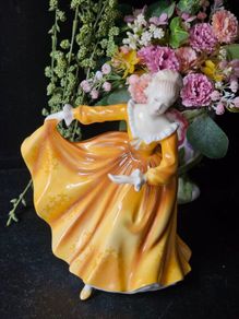 Rare Vintage 1970' Royal Doulton Lady Figurine KIRSTY