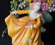 Rare Vintage 1970' Royal Doulton Lady Figurine KIRSTY