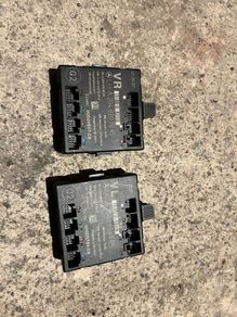 MERCEDES-BENZ C W204 front Right and Left Door Control Unit