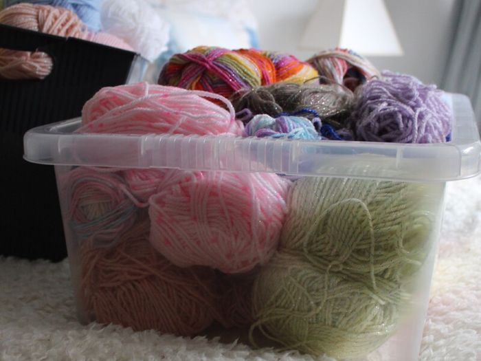 Multi coloured and Shimmer Yarn x 3 boxes only 40 euro