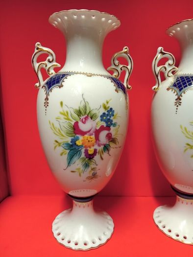 2 Matching Vases   /  The Regal Bone China collection TM