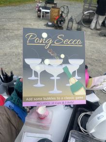 beer pong/ Pong Secco