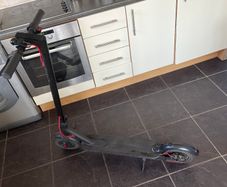 Selling Xiaomi Mi Electric Scooter Pro