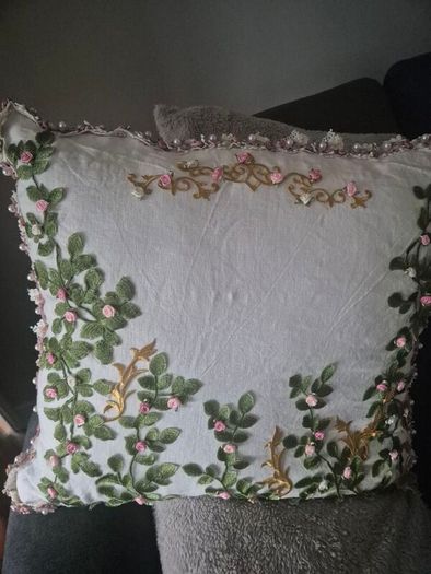 Decorative pillow