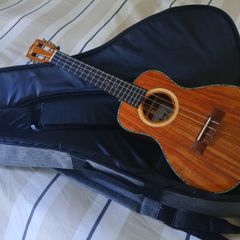 Uma Tenor Ukulele