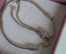 Pandora moments pave star snake chain sliding bracelet in good condition