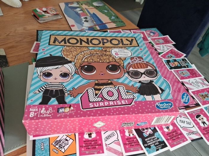 Monopoly LOL Surprise