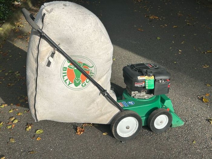 Wheeled Leaf and Litter Vacuum - Billy Goat