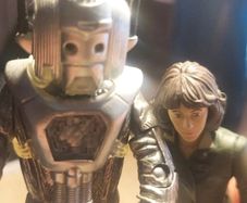 Doctor Who Figures Cyberman and Sarah Jane