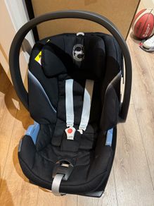 Cybex Aton 5 Car Seat with Base