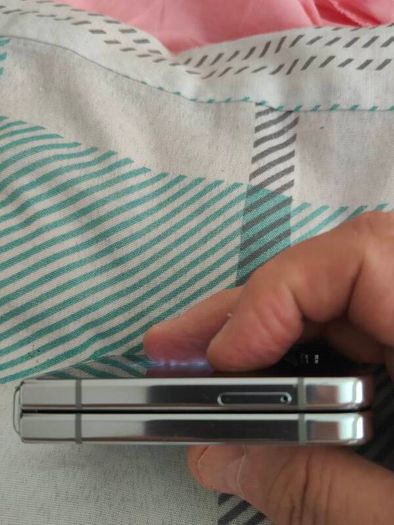 Samsung Z Flip 5 unlocked duel sim