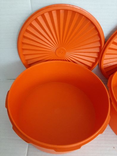 tubberware vintage cake tub