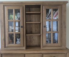 BEAUTIFUL Dresser/Cabinet, like new.