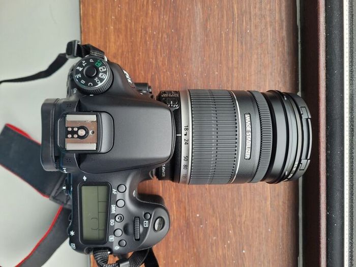Canon 70D with 18-200 lens