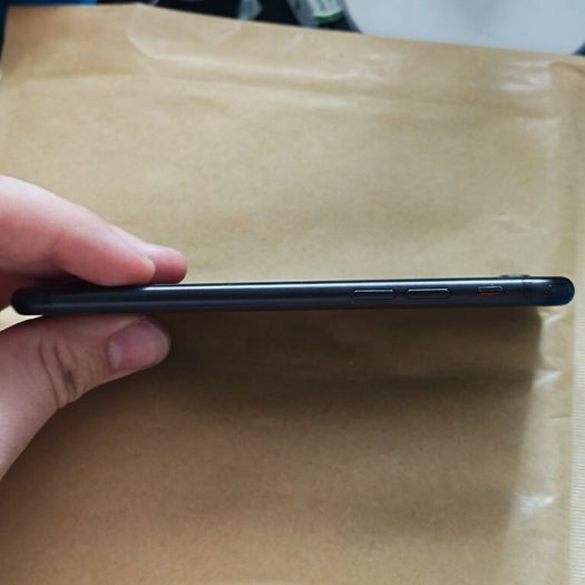 Apple iPhone 7 - 32GB - Black - Taptic Engine Fault - Activation Locked (For Parts / Repair)