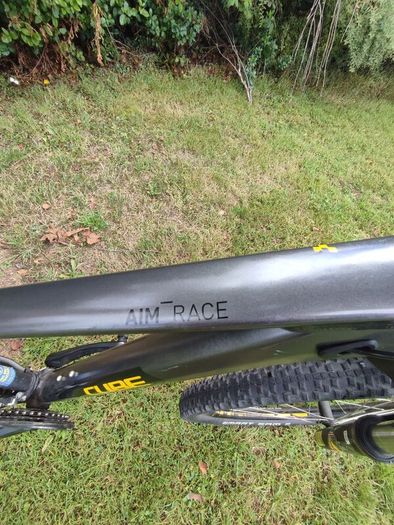 cube aim race mountain bike