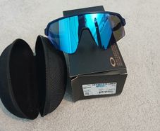 Oakley Sutro lite sweep