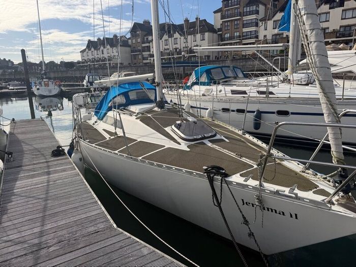 Sailing Boat - Colvic UFO 27
