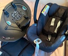 Cybex car seat & swivel base