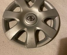 hub cap for Yaris 1 only 2006 car