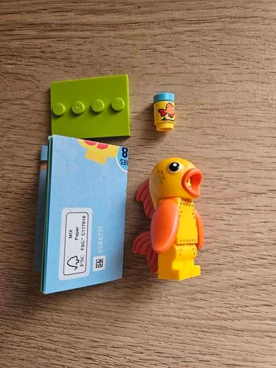 lego goldfish costume fan, collectible series 28