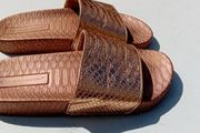 Ladies Sliders