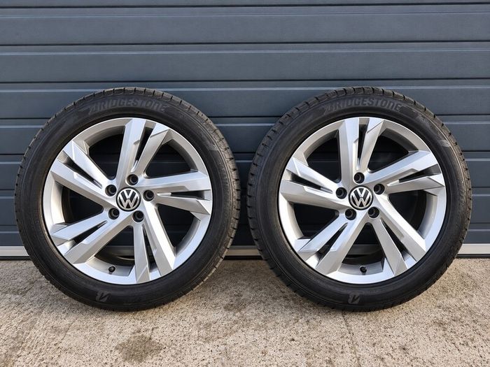 17" Genuine VW R-Line Dark Grey