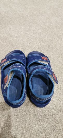Rider sandals