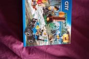 LEGO city 60171 mountain fugitives