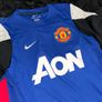 Manchester United bundle set of 3! Two training jersey shirts AND heritage polo shirt! Image 2