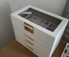 jewellery box