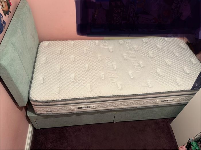 Single Bed with mattress