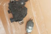 2009y ford focus front bonnet lock