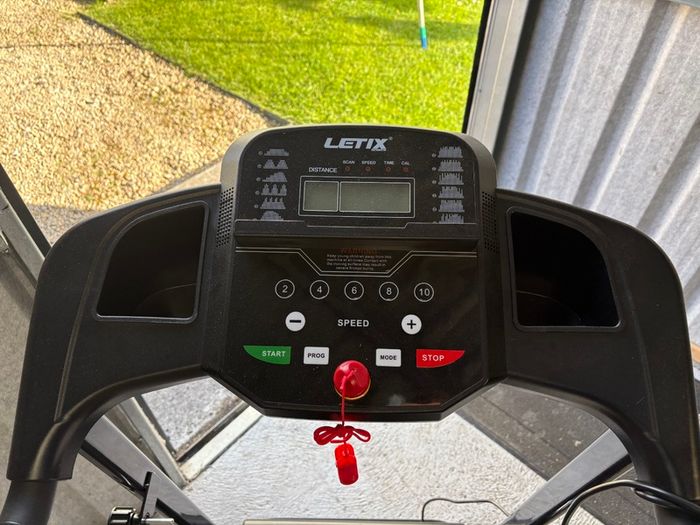 Letix Treadmill