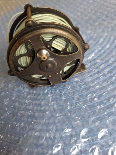 Vintage Pflueger Progress 80 Fly Reel