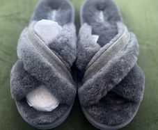 Brand New - Genuine Ugg Dk Reggie Slippers
