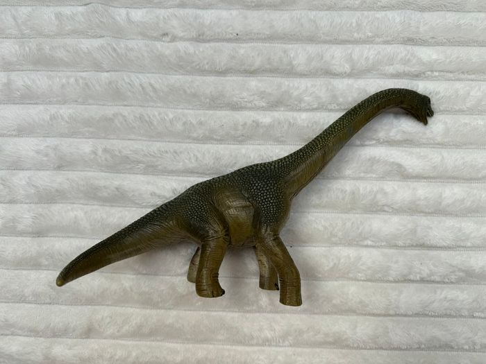 Schleich Brachiosaurus Dinosaur Figure D-73527  approx. 20 cm. height 2016  Dirty Used Please see photos