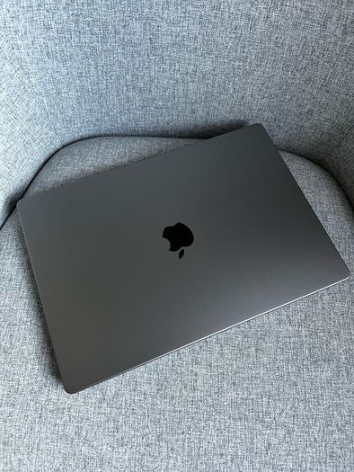 MacBook Pro M1 Pro 16"