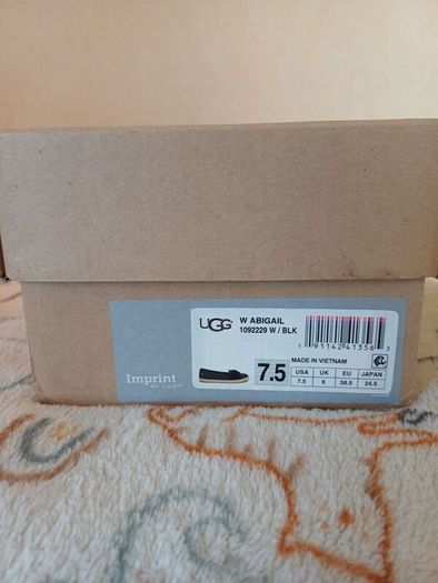 UGG slip on Abagail Shoes