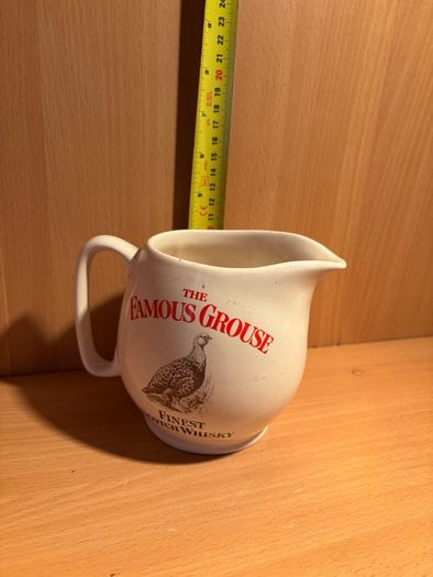 Pub jug Famous Grouse