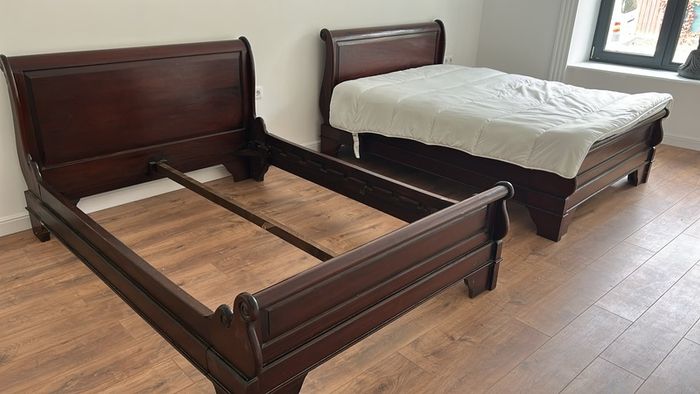 sleigh bed s