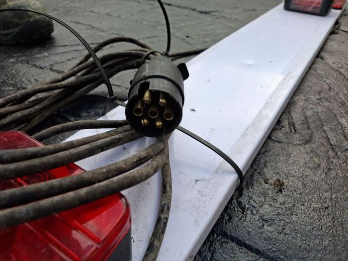 trailer light bar