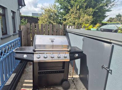 gas barbeque 6 Burner