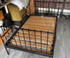 IKEA bed frame - Single