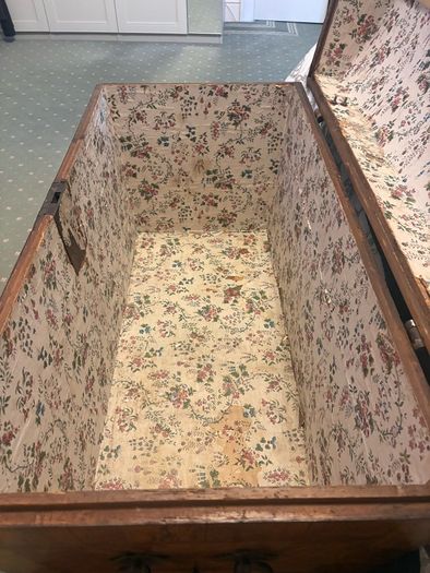 antiques coffer