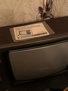 vintage tv from the early 80's read full ad