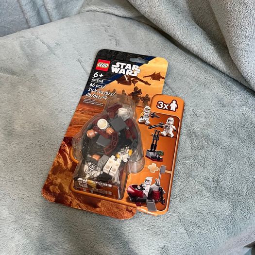 LEGO Star Wars Clone Trooper Command Station (40558)