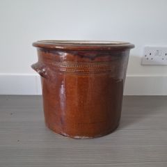 Large glazed French pot Saloir
