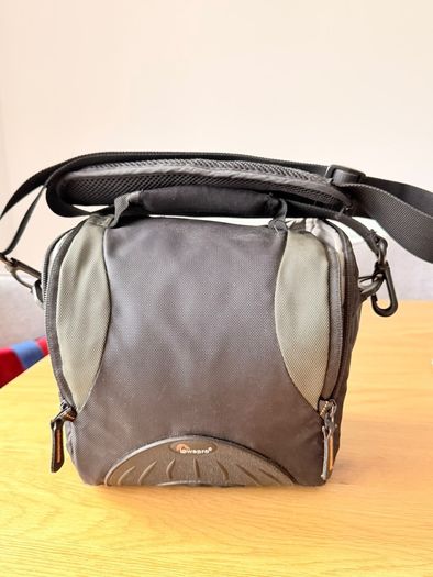 Nikon D3400 + 18-55mm VR + 10-20mm VR Wide Angle + Lowepro Bag Full Kit