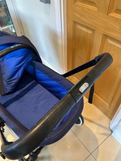 Cybex Priam buggy with 2 in 1 light seat